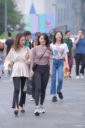 432HS瑜伽K【50P】街拍波浪汹涌的紧身瑜伽裤长腿美女套图