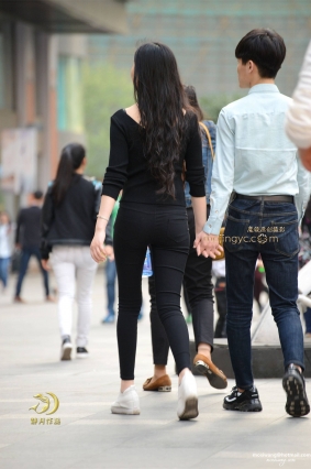 长发黑裤妹----（14P）