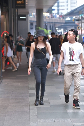 436HS牛仔K【74P】街拍逛街的紧身牛仔裤长腿美女套图
