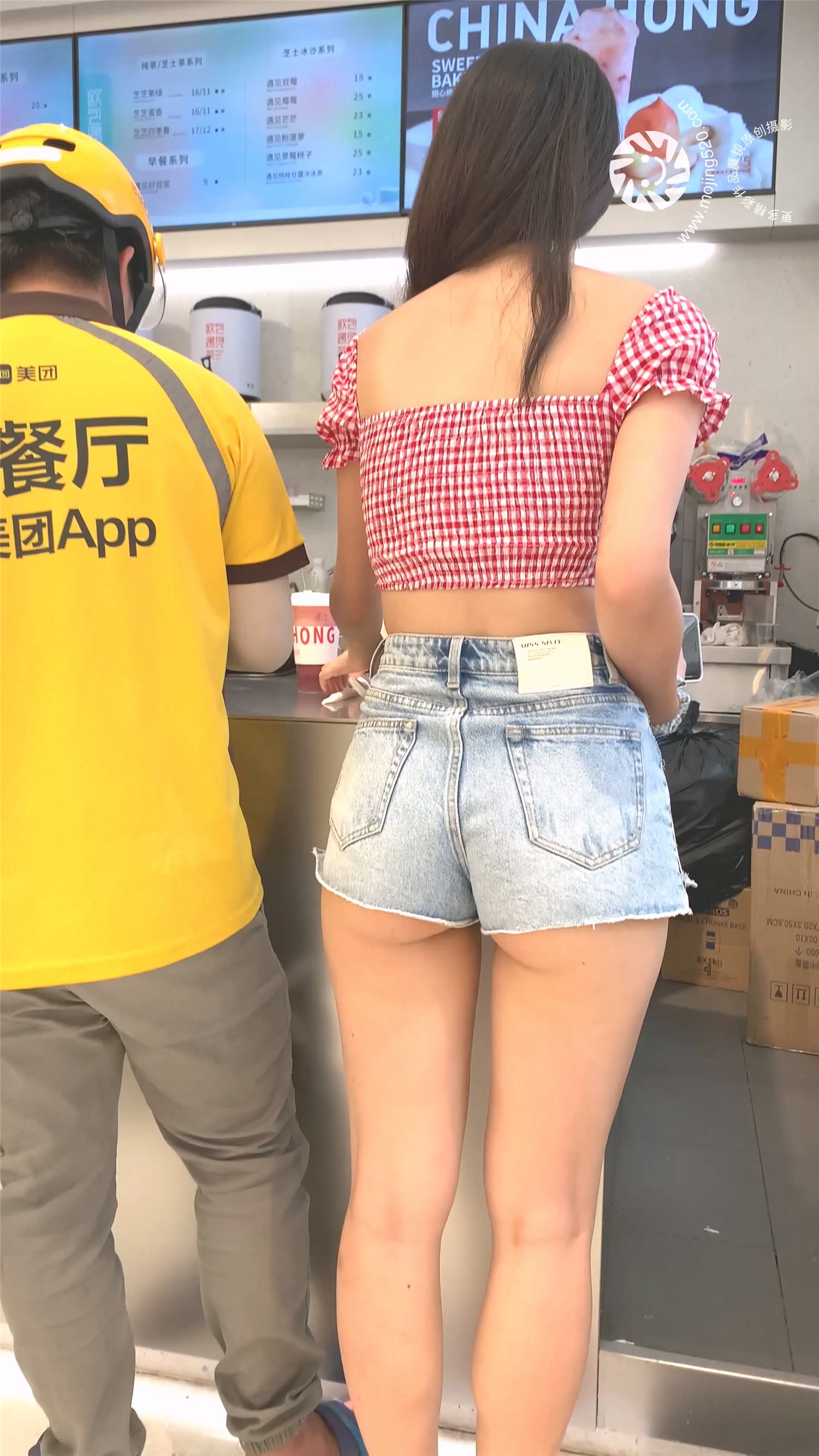 64210.mp4_20221027_230206.086.jpg
