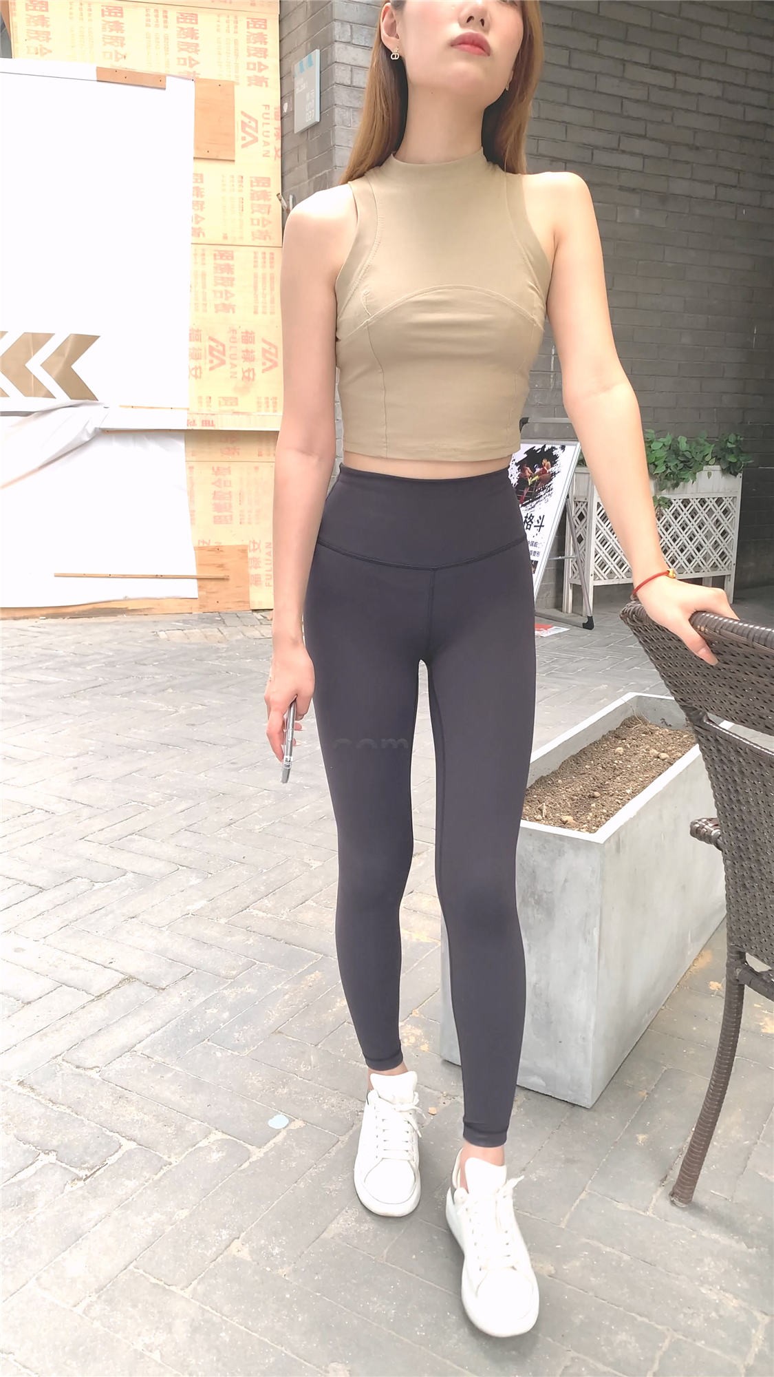 64331.MP4_20230127_160104.217.jpg