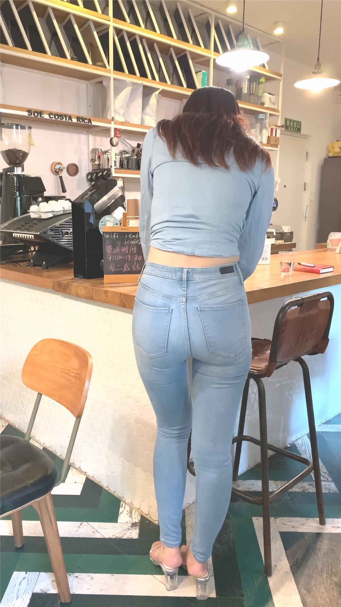 64356.MP4_20230203_001828.781.jpg