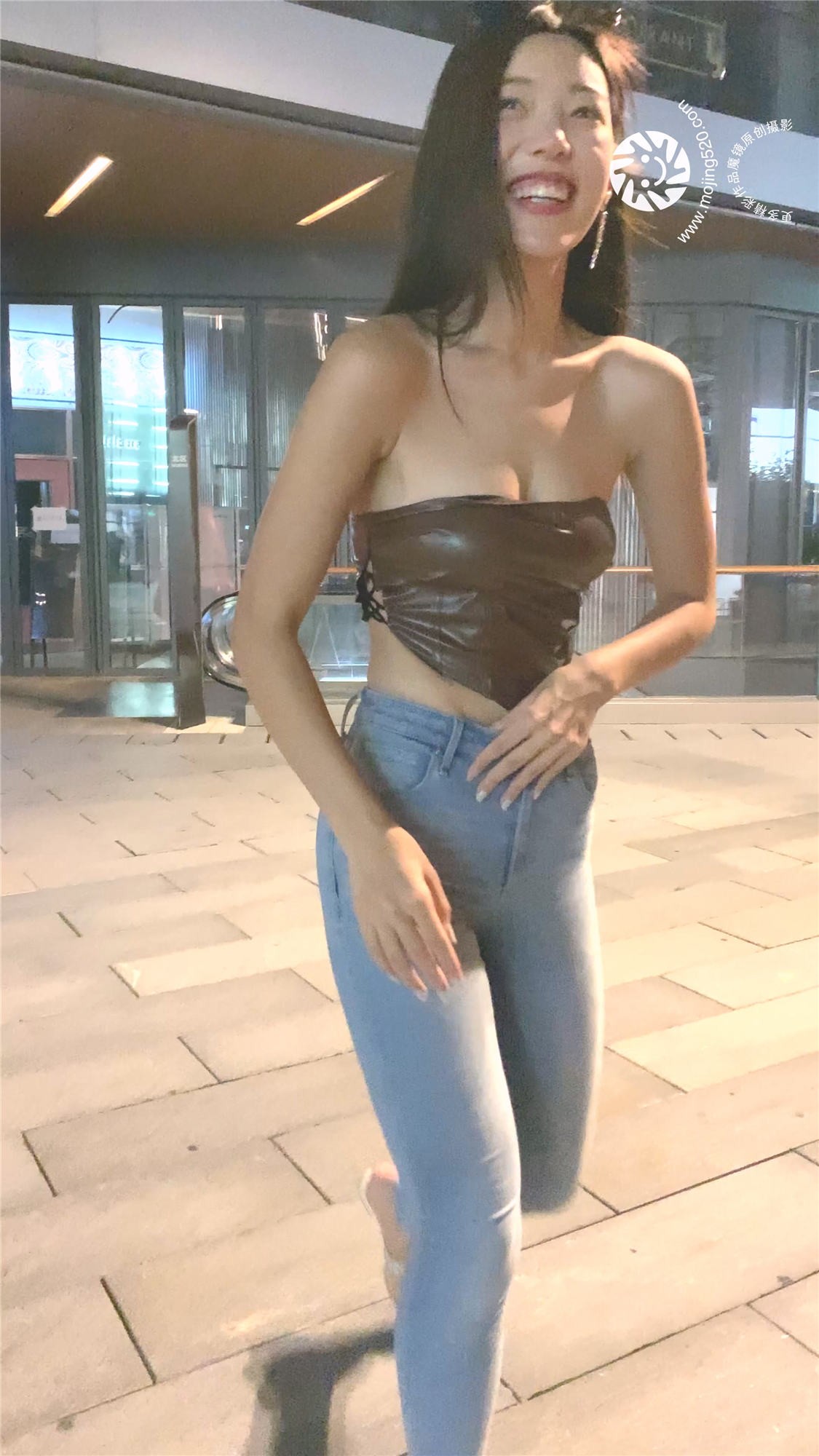 64363.MP4_20230205_235638.269.jpg