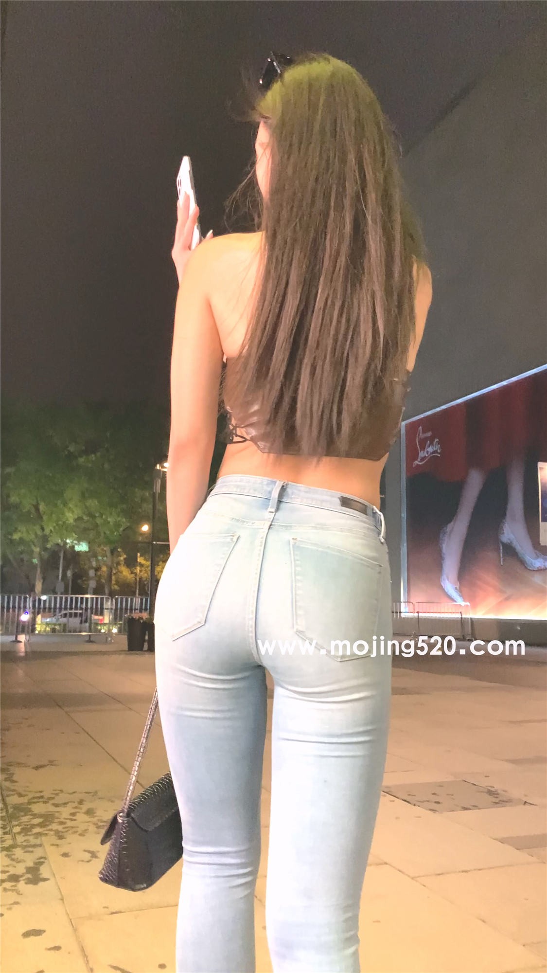 64363.MP4_20230205_235710.412.jpg