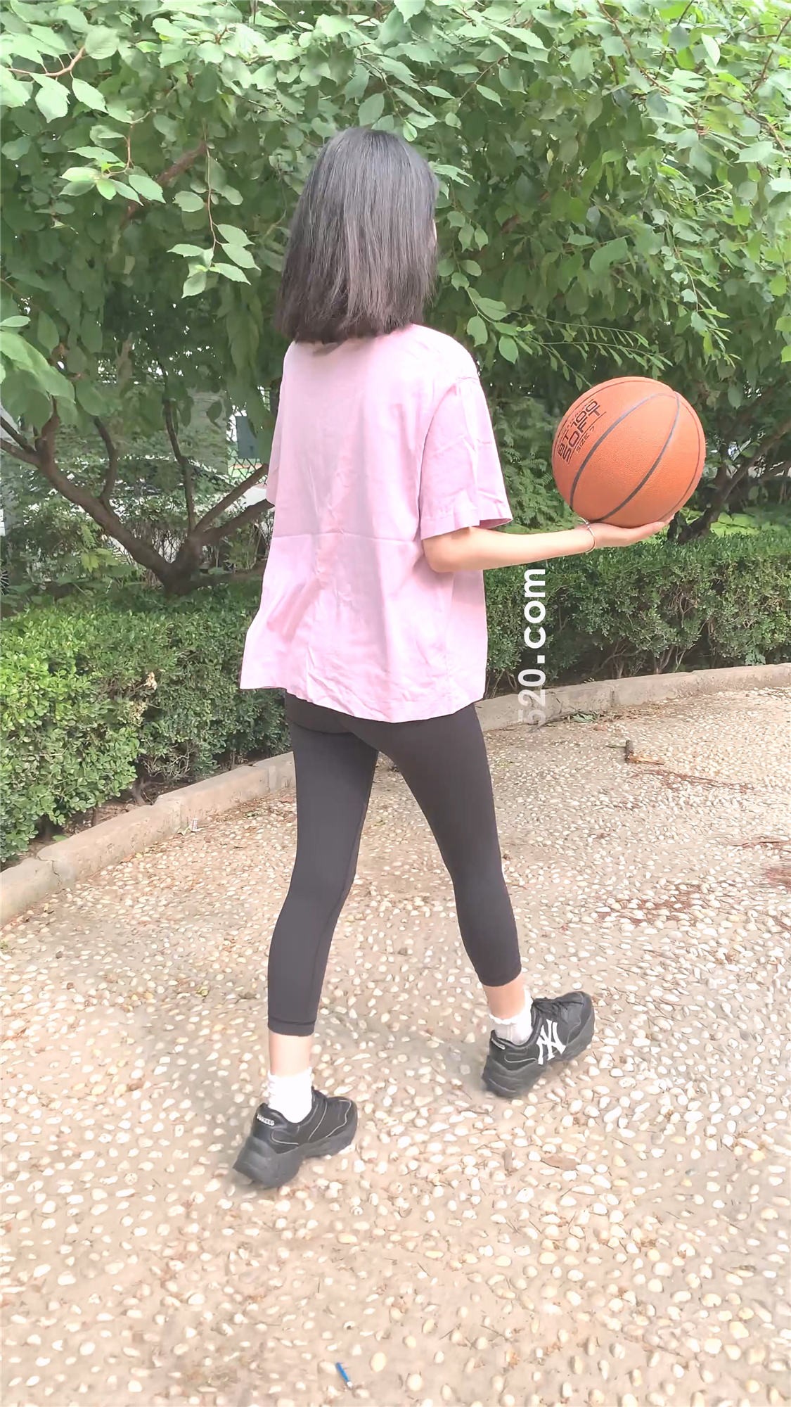 64423.MP4_20230216_212947.624.jpg