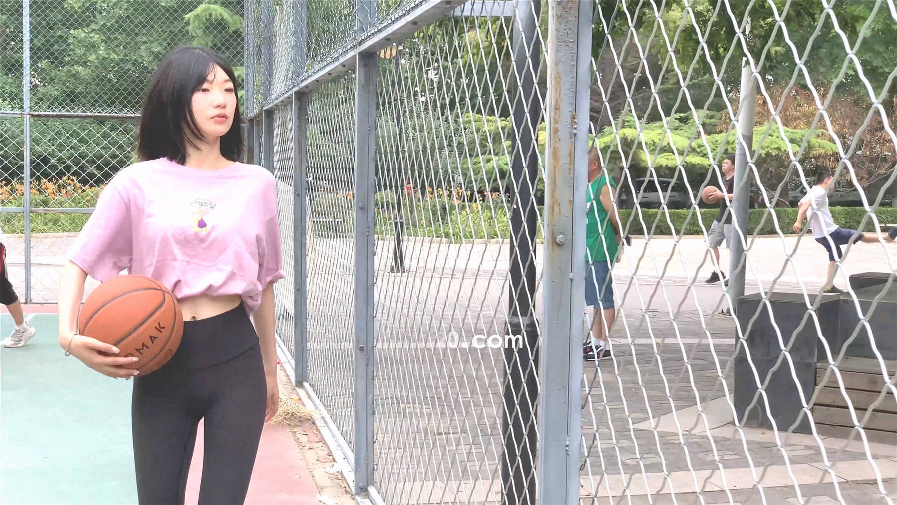 64423.MP4_20230216_212958.675.jpg