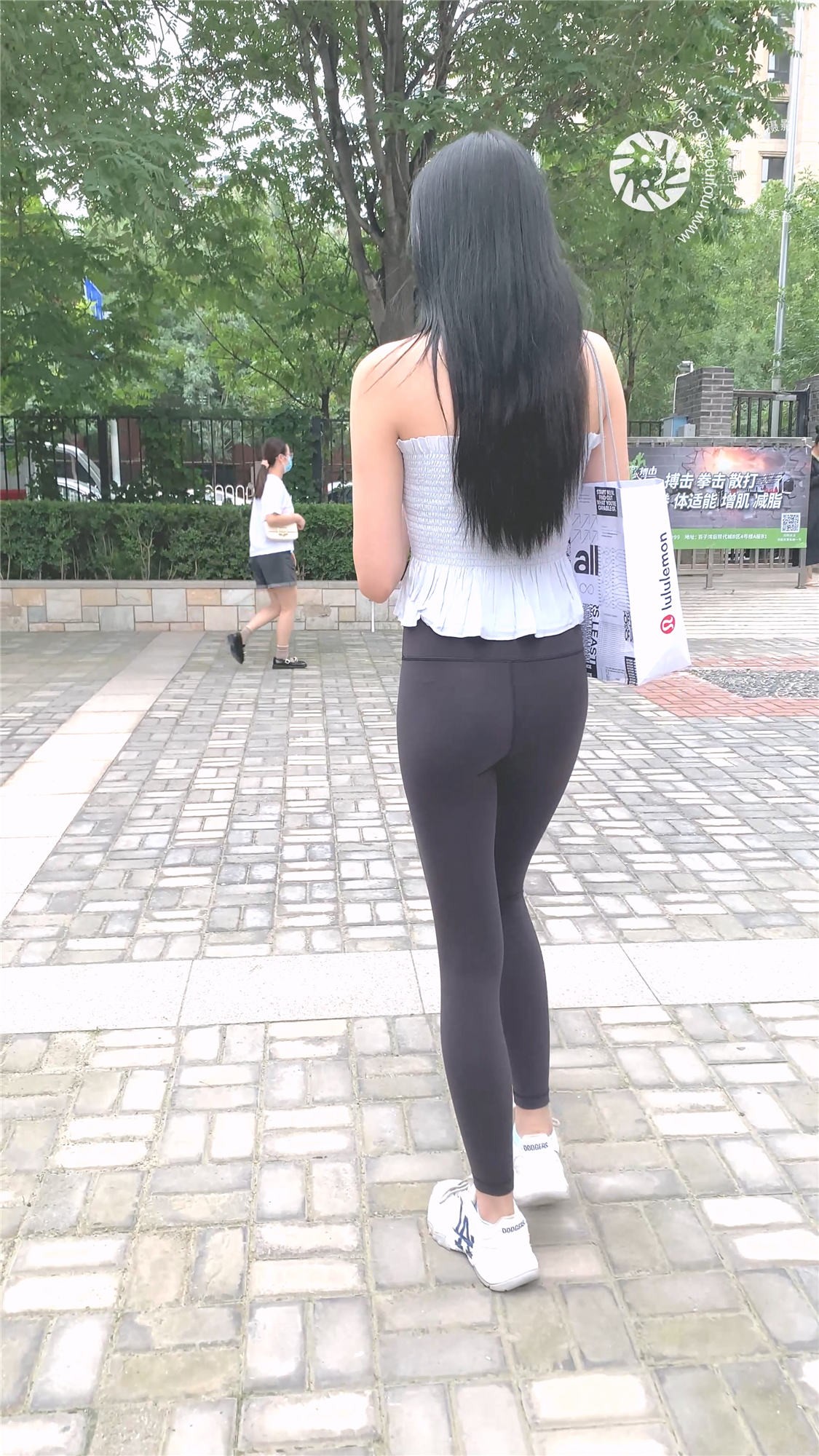 64455.MP4_20230224_123521.907.jpg