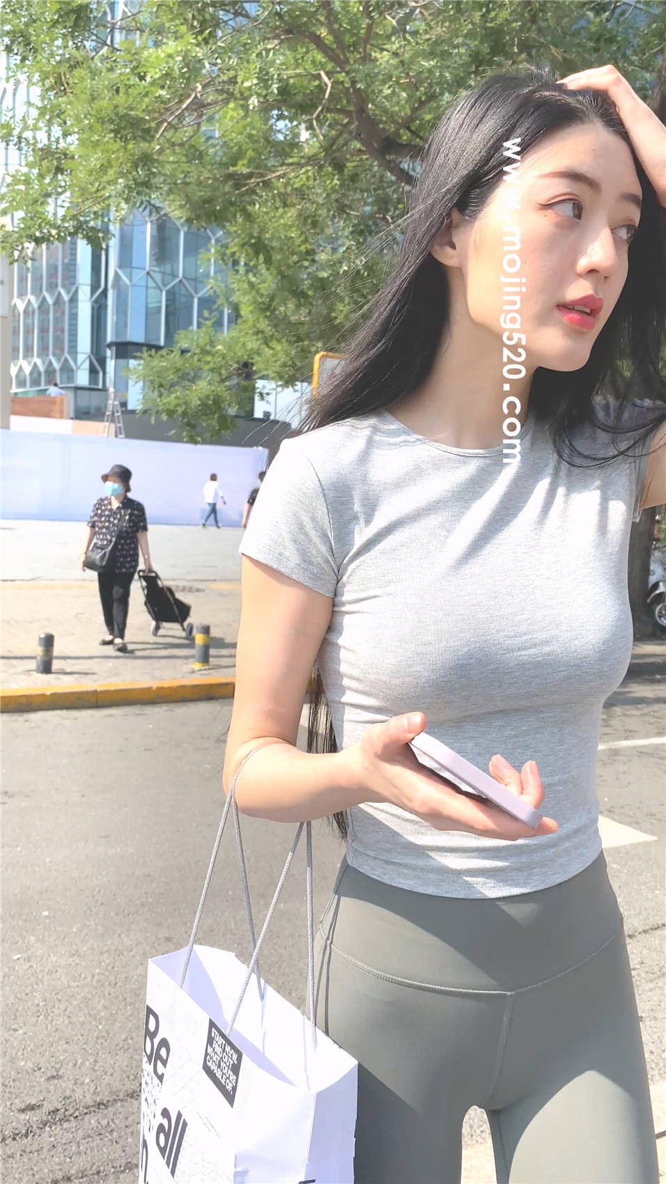 64463.MP4_20230226_211846.410.jpg
