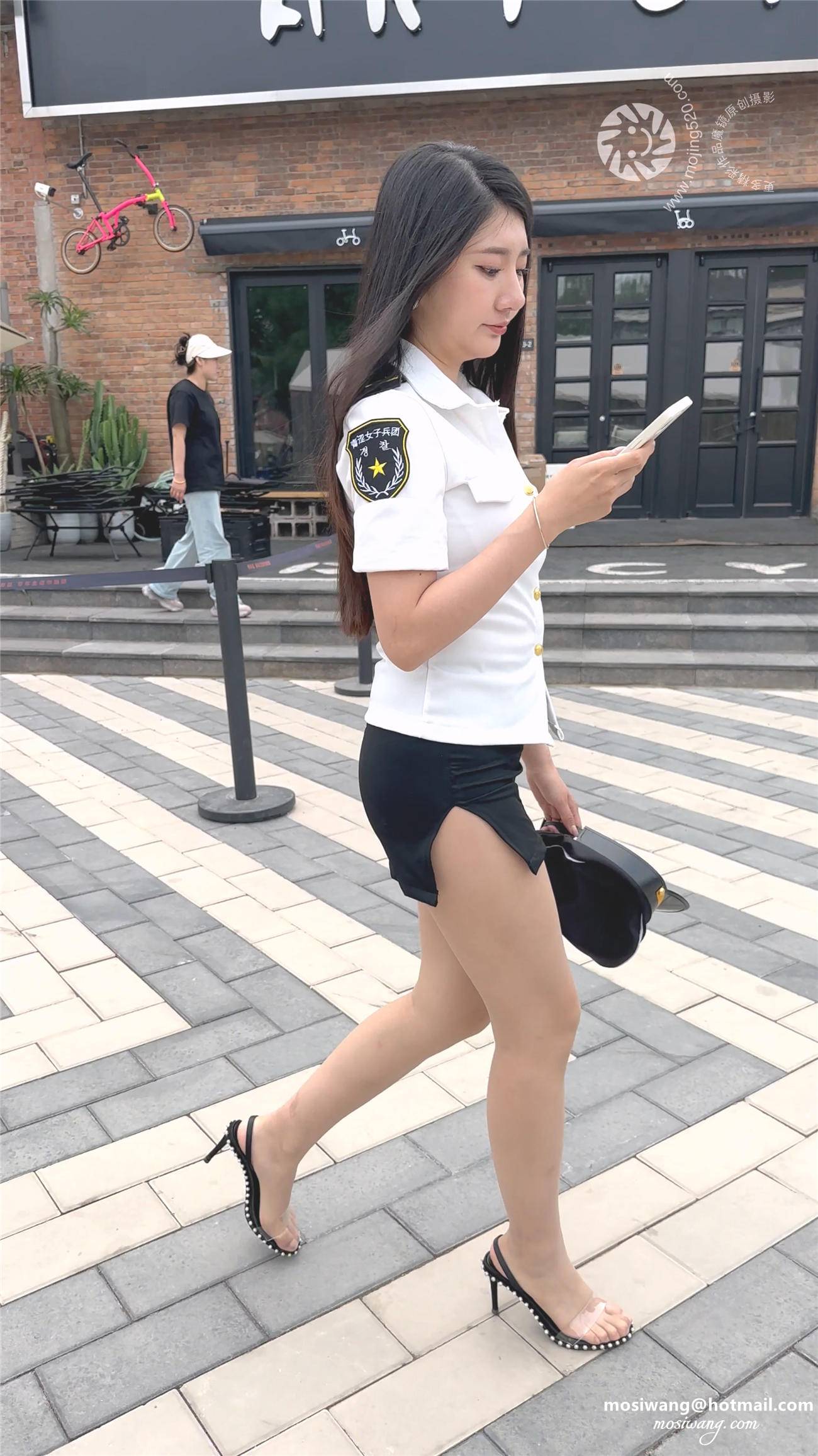 67331.mp4_20231225_152313.104.jpg