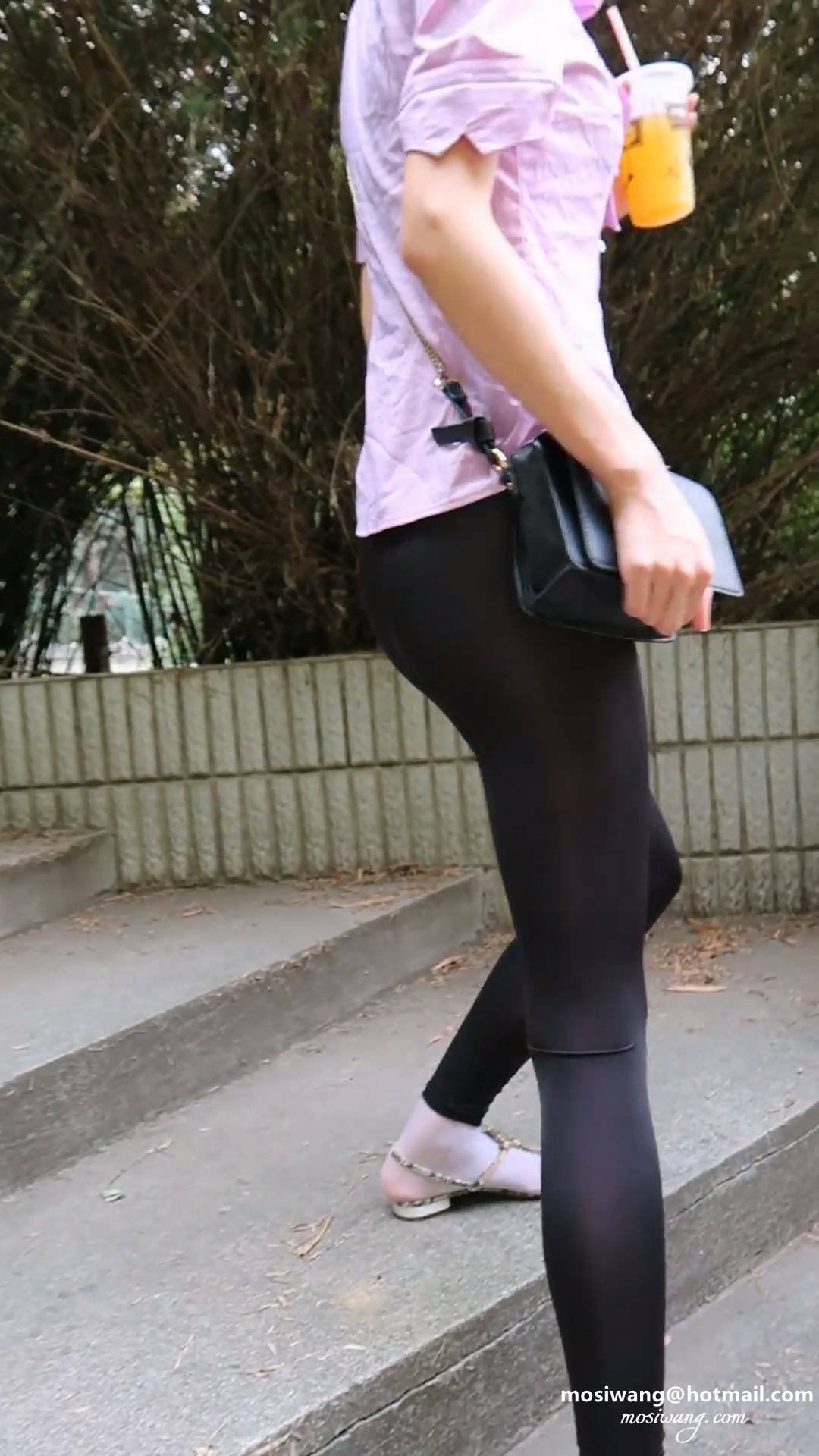 69933-瞒着男朋友出来拍照.mp4_20240925_225339.931.jpg