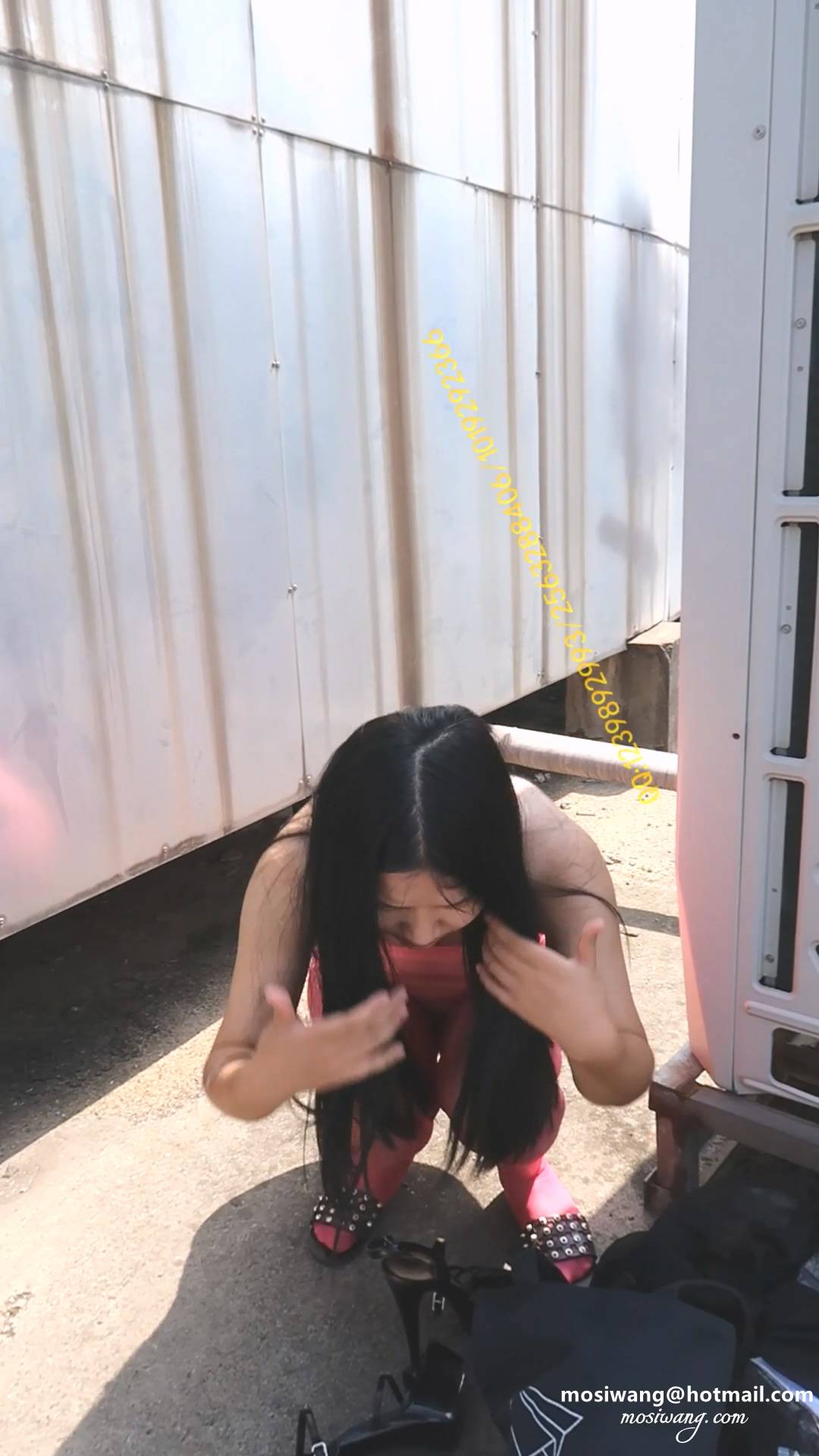 69948.mp4_20240925_230643.701.jpg