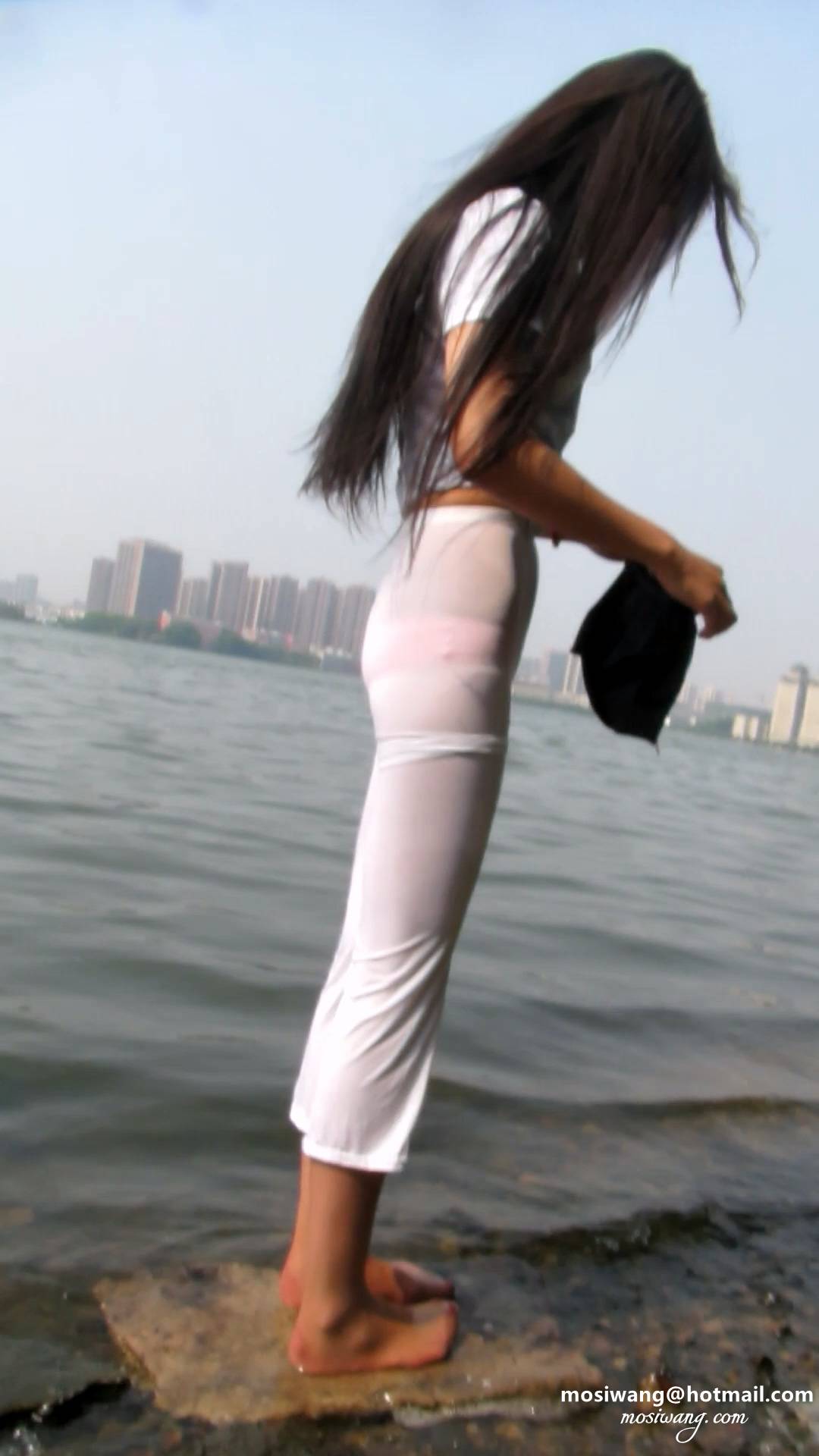 70049.mov_20240926_213414.351.jpg