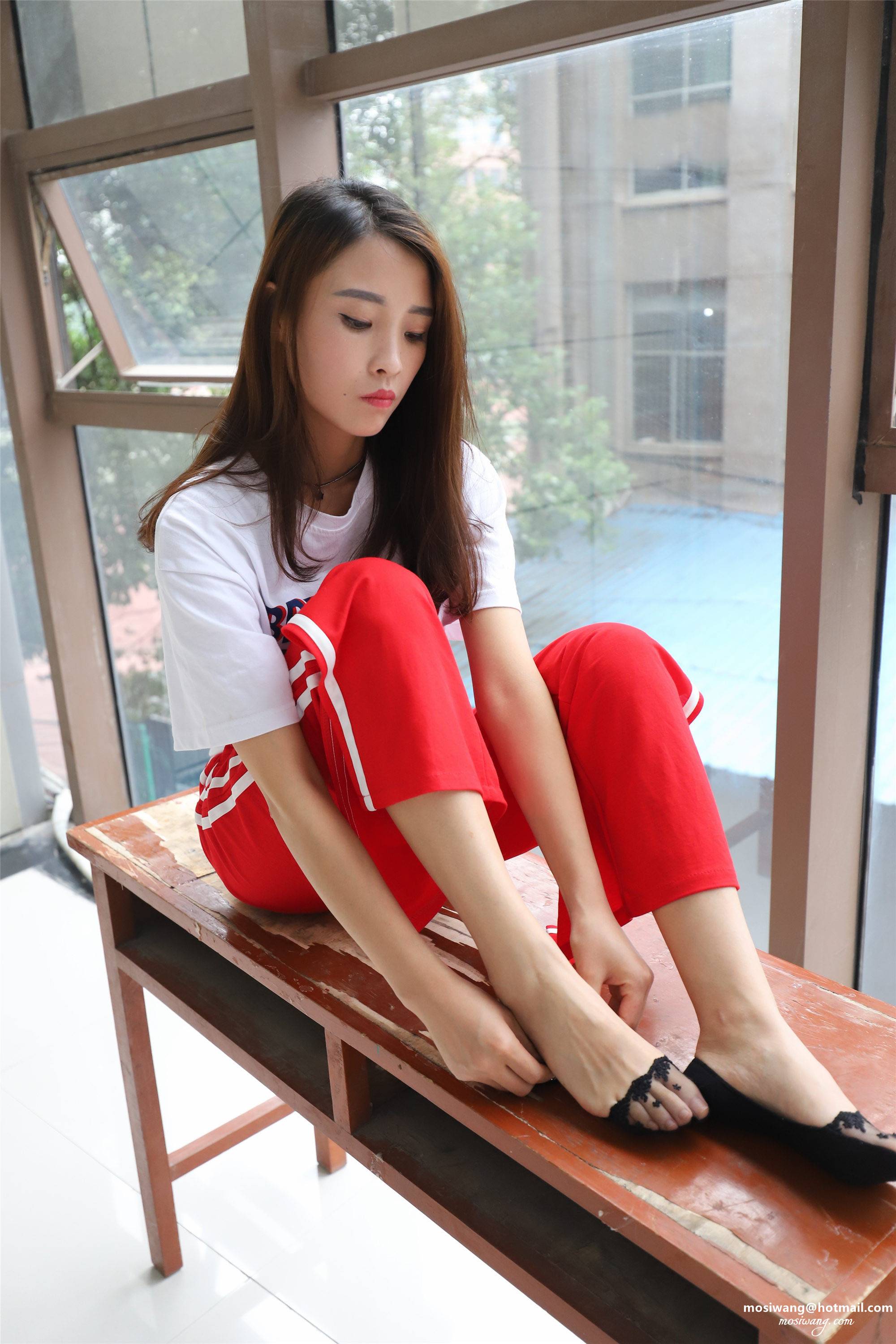 kacajp.cc-33431 (700 - 1041)-给此邮箱发邮件：mosiwang@hotmail.com.jpg