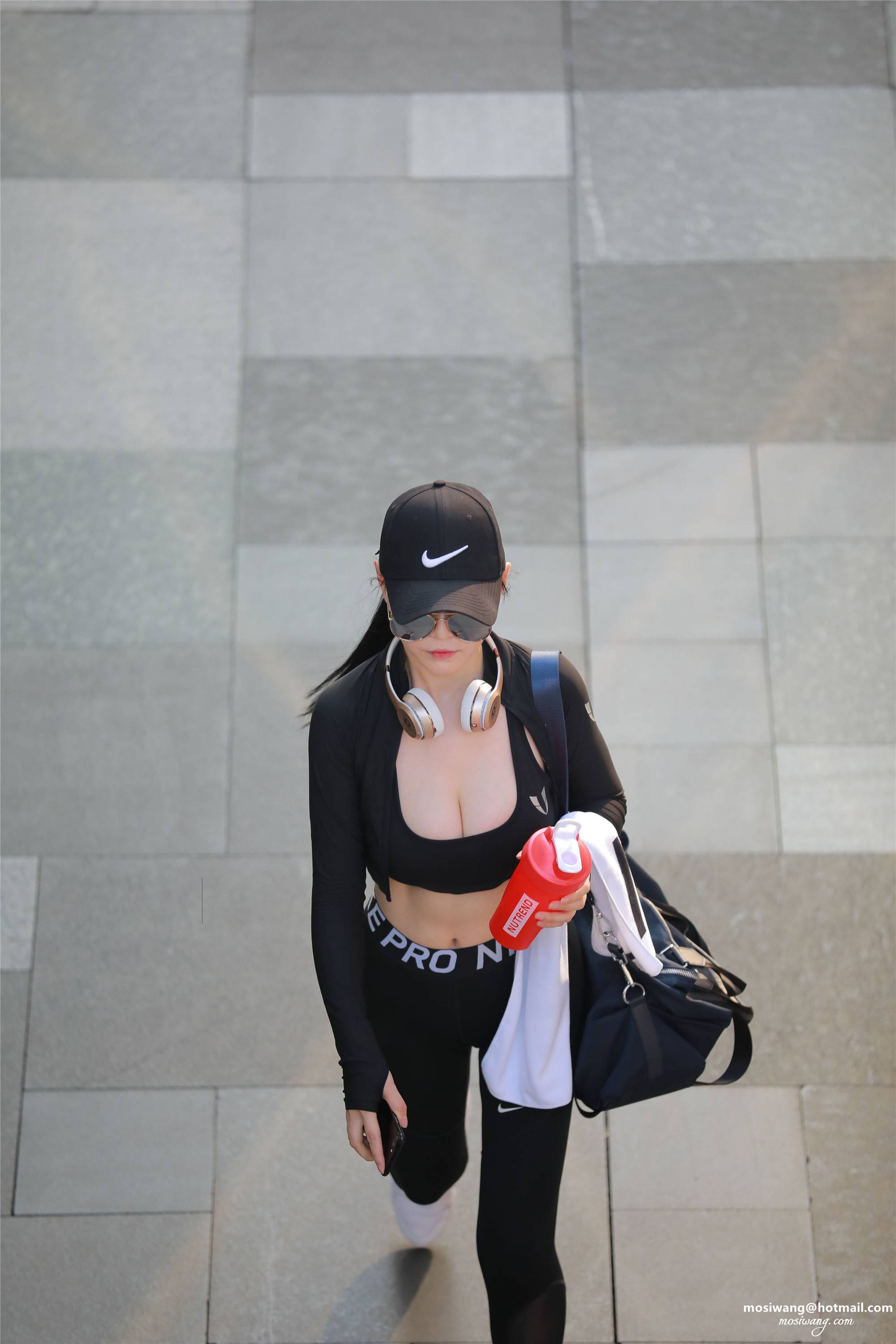 72714-kacajp.cc-B35A0635-给此邮箱发邮件：mosiwang@hotmail.com.JPG