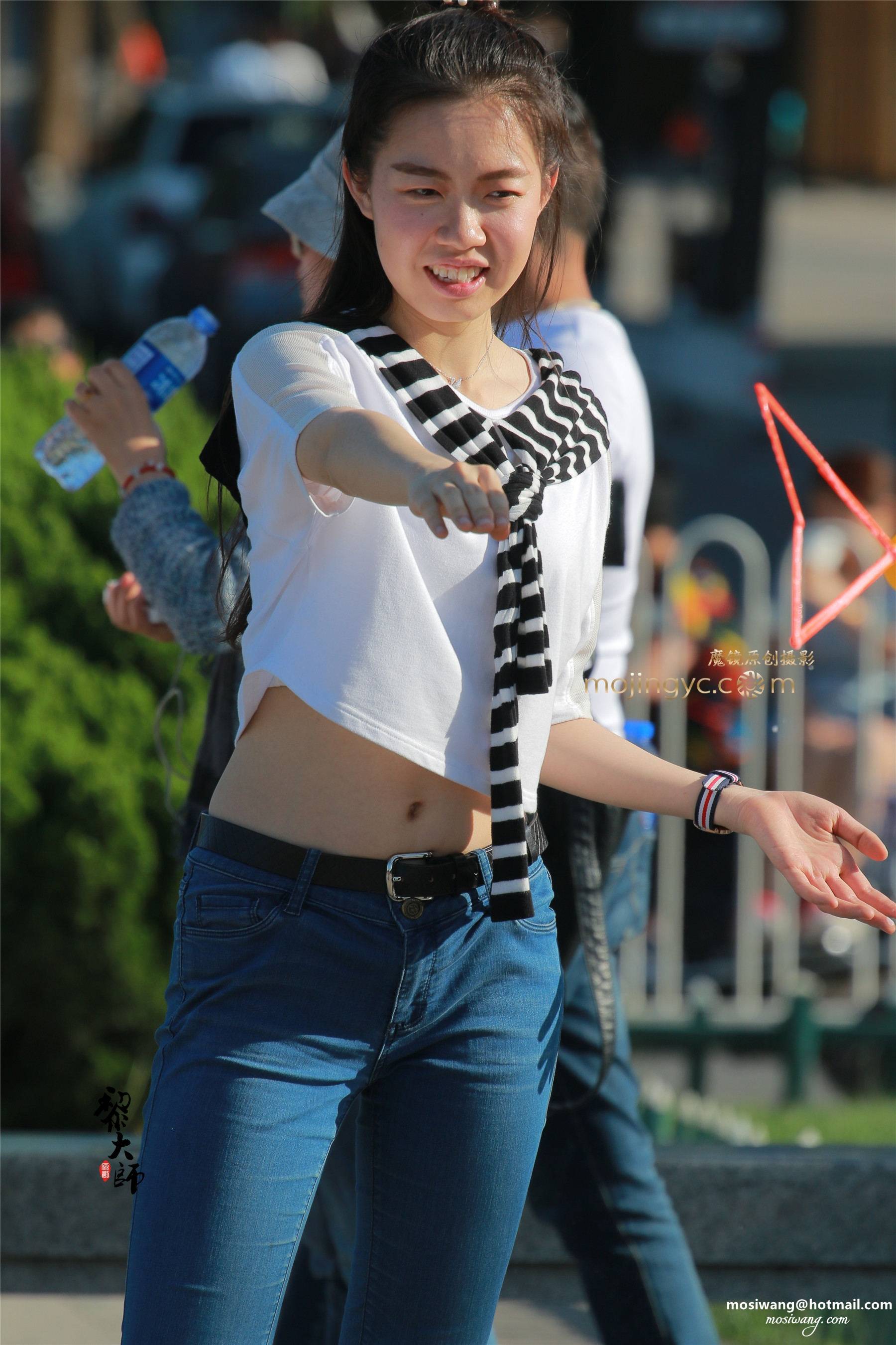 15-紧身蓝牛露大腰（15P） [15P]-133736z3x3x6gqaq2zed5j.jpg
