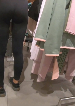 74506-74510逛街的紧身裤长腿美女视频