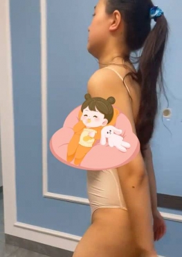 71729-71730来我家锻炼的短裤长腿美女同学视频