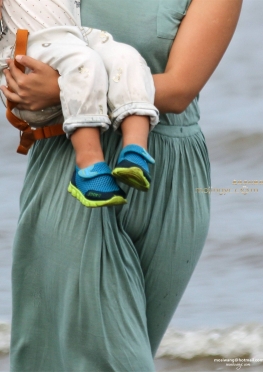 清晰地痕迹 长裙小姐姐