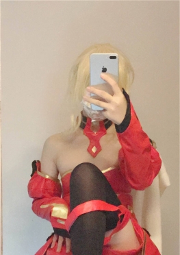 少女映画 - 莫德雷德战斗服自拍 33P