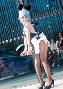 12554cosplayHS【53P】黑色网袜小姐姐图片