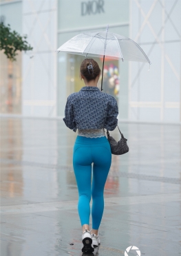 M00726【1285P】魔镜街拍蓝色紧身瑜伽裤长腿女孩套图