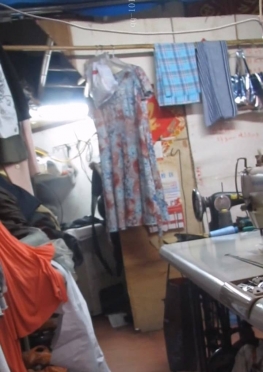 70413直接在店里换黑丝足的长腿美女视频