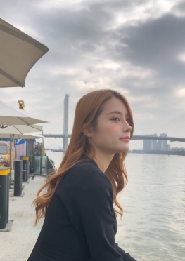 72869和高跟鞋长腿美足姐姐去吃东西视频